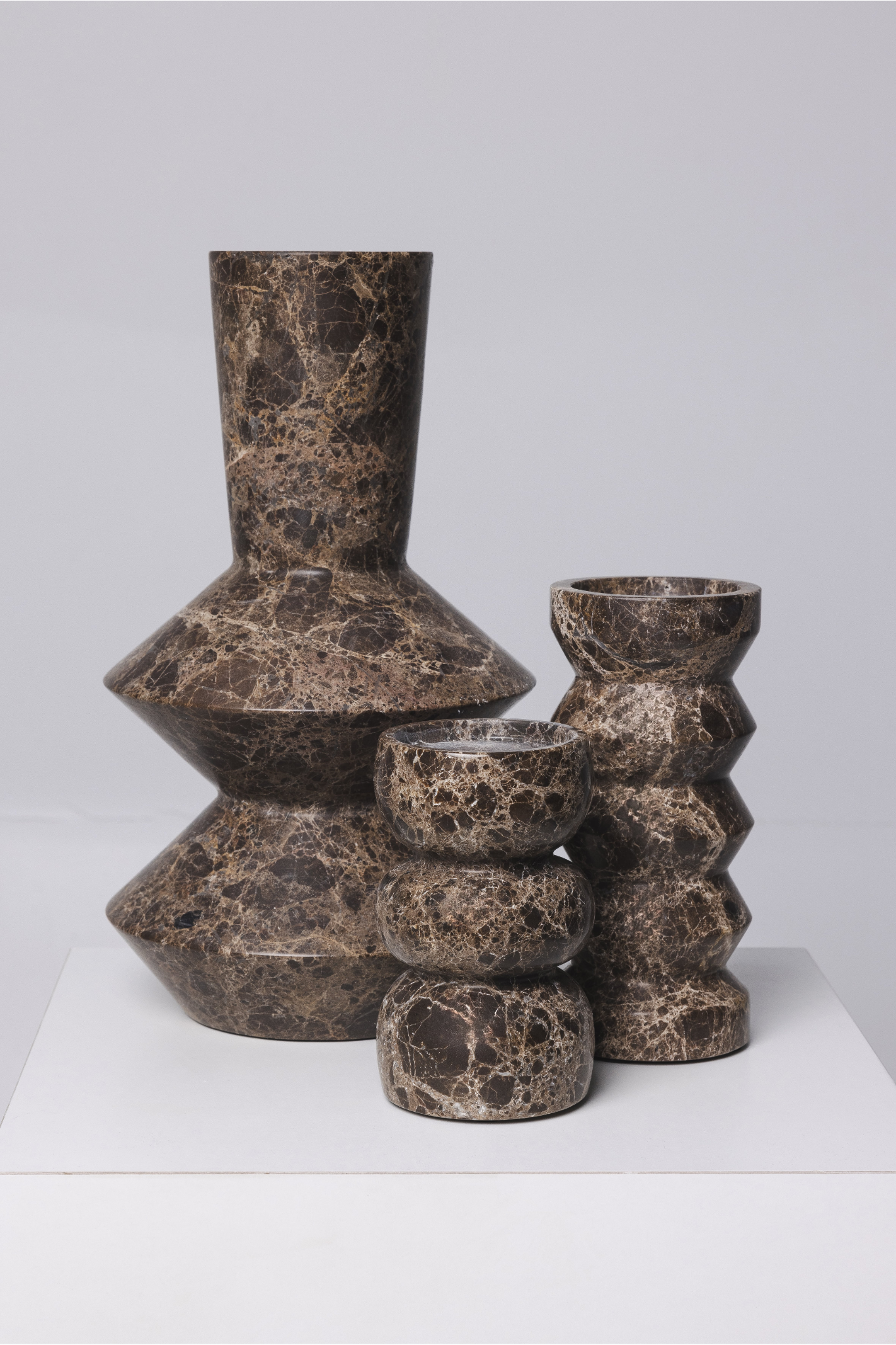 Rhombus Vaas Dark Emperador H35cm