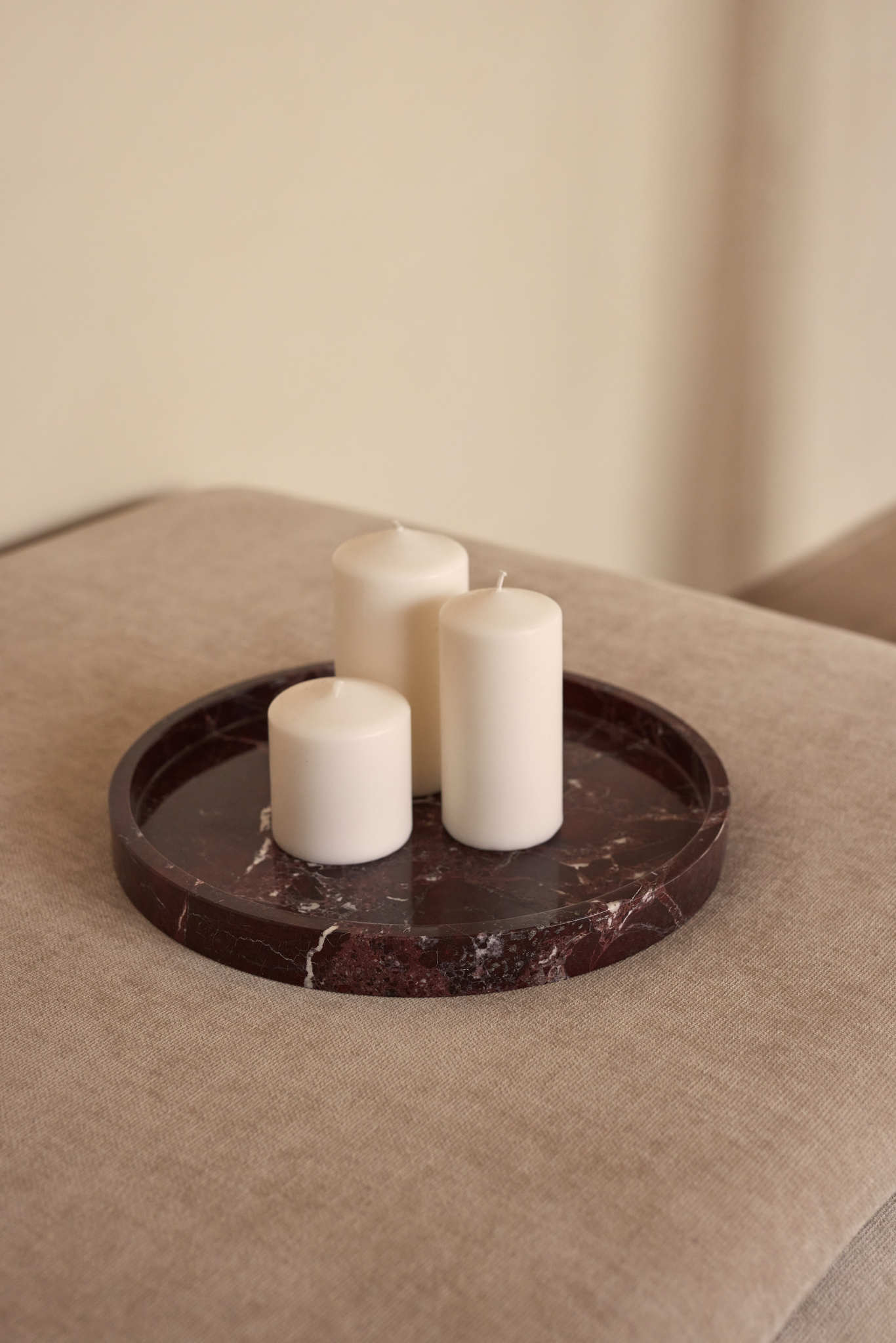 Marmer dienblad rond met rand tray rood