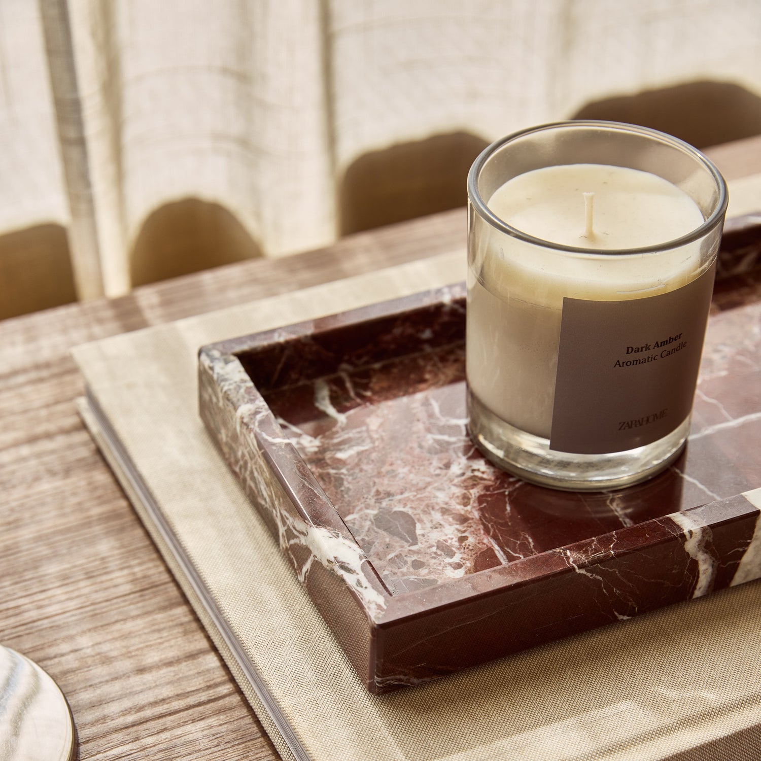 Marble tray with edge 15x30cm red