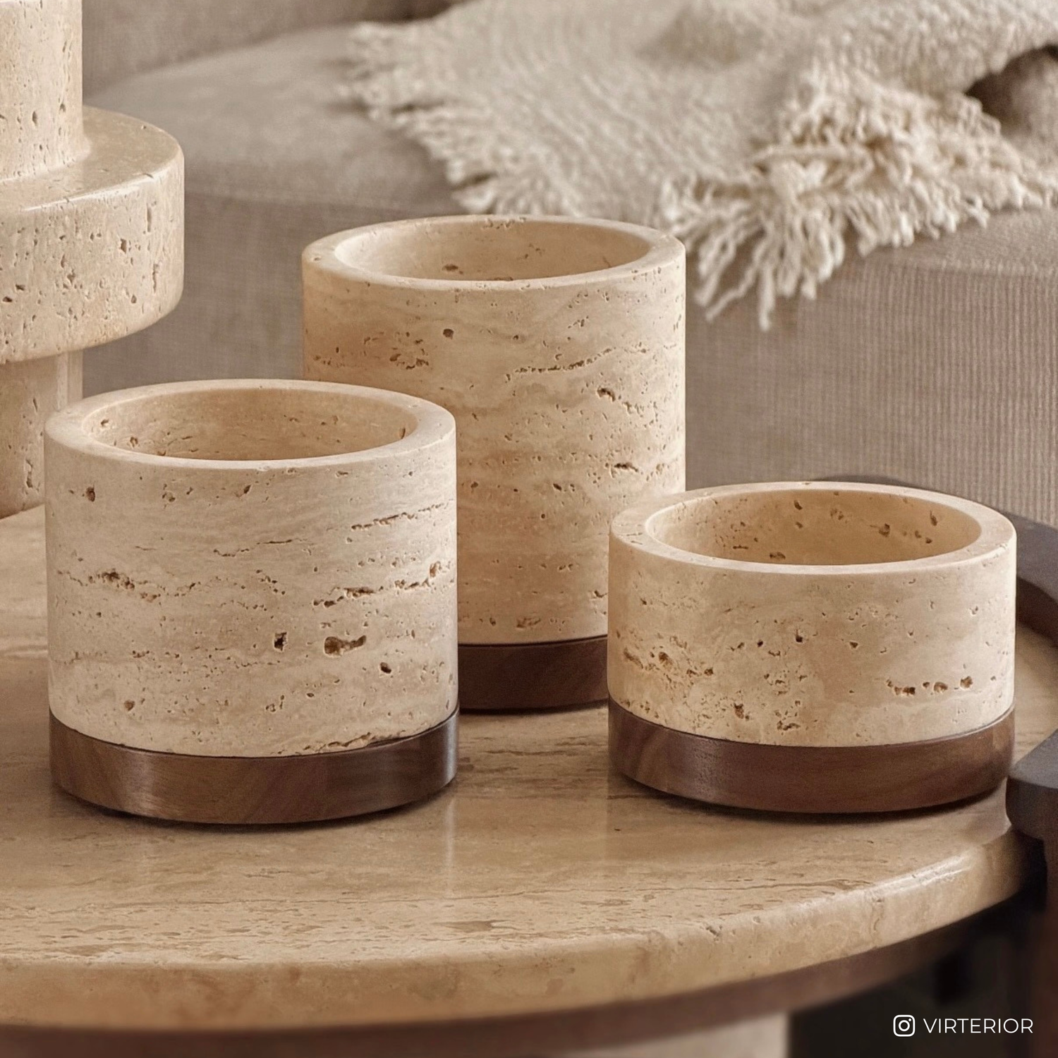 Travertine kaarshouder L Ø9,5x9cm incl. hout plateau